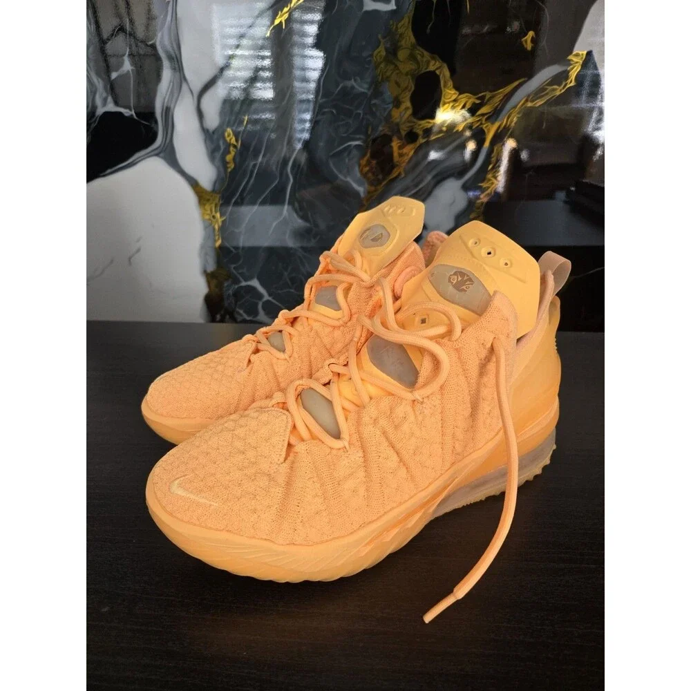 Nike LeBron 18 XVIII Sisterhood Melon Tint Orange Sz 5.5M 7W Sneakers DB8148-801